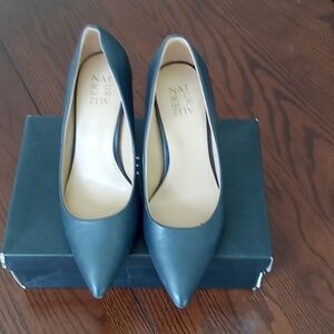 Naturalizer women's heels-USED